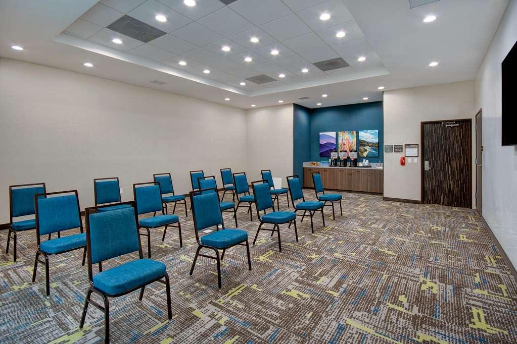Hampton Inn & Suites Ontario Ранчо-Кукамонга Зручності фото