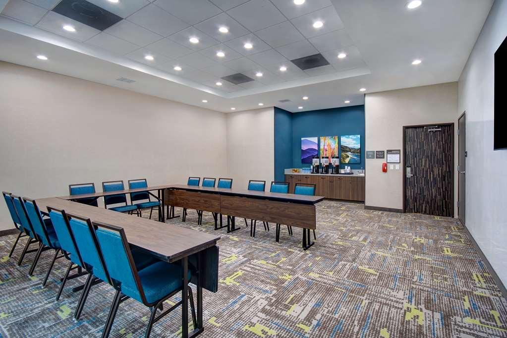 Hampton Inn & Suites Ontario Ранчо-Кукамонга Зручності фото